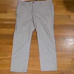 Men's Old Navy Ultimate Straight Built In Flex Cream Pants